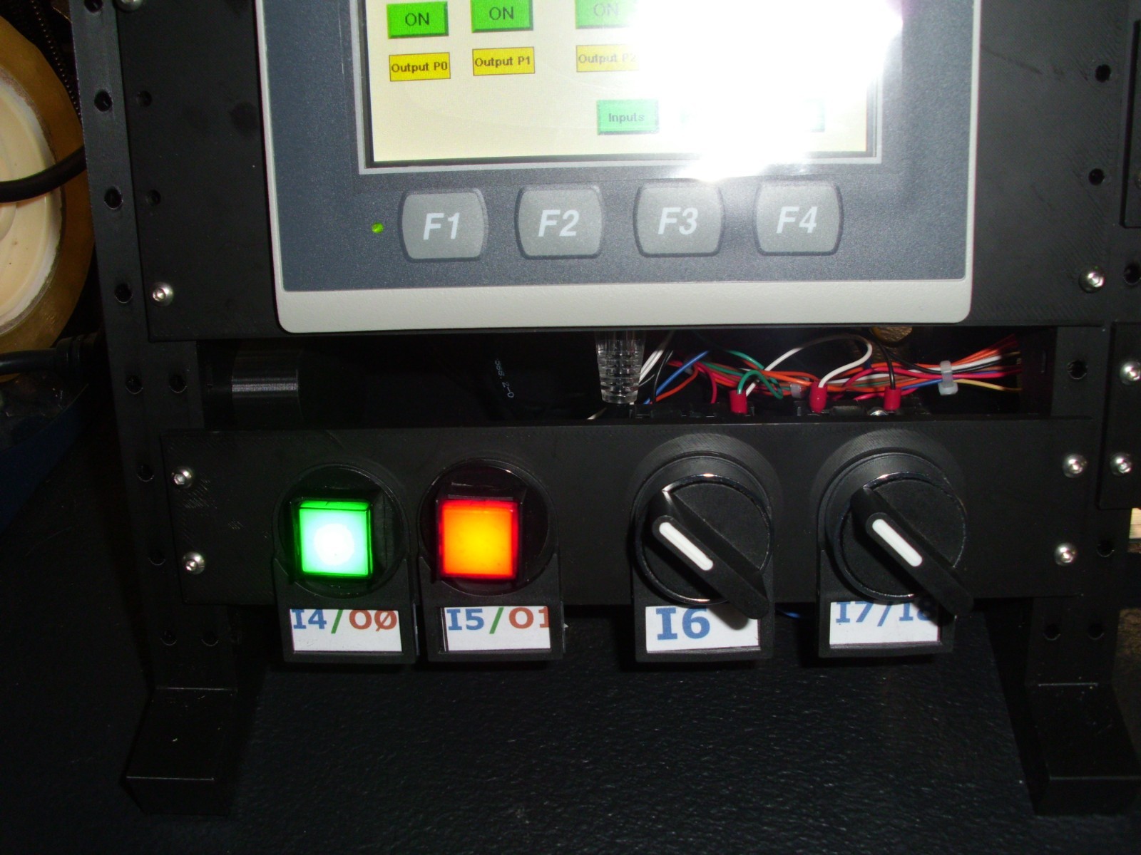 AnalogAllen-Bradley Micro820 Programmable CCW PLC Trainer Kit with Panelview 800