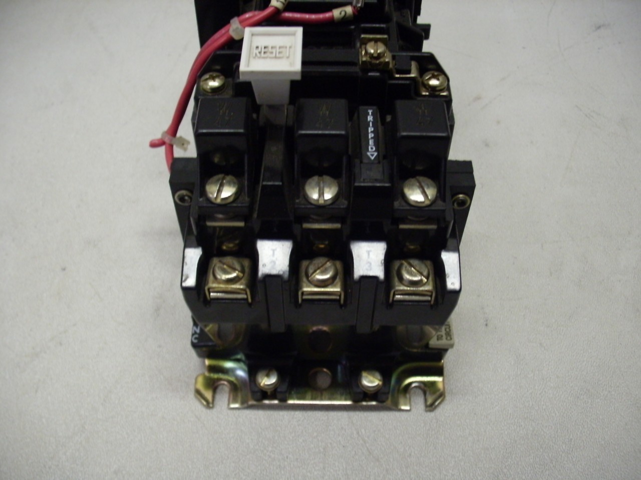 Allen Bradley Nema SIze 1 Starter 509-B0D W/595A Series B 509-BOD