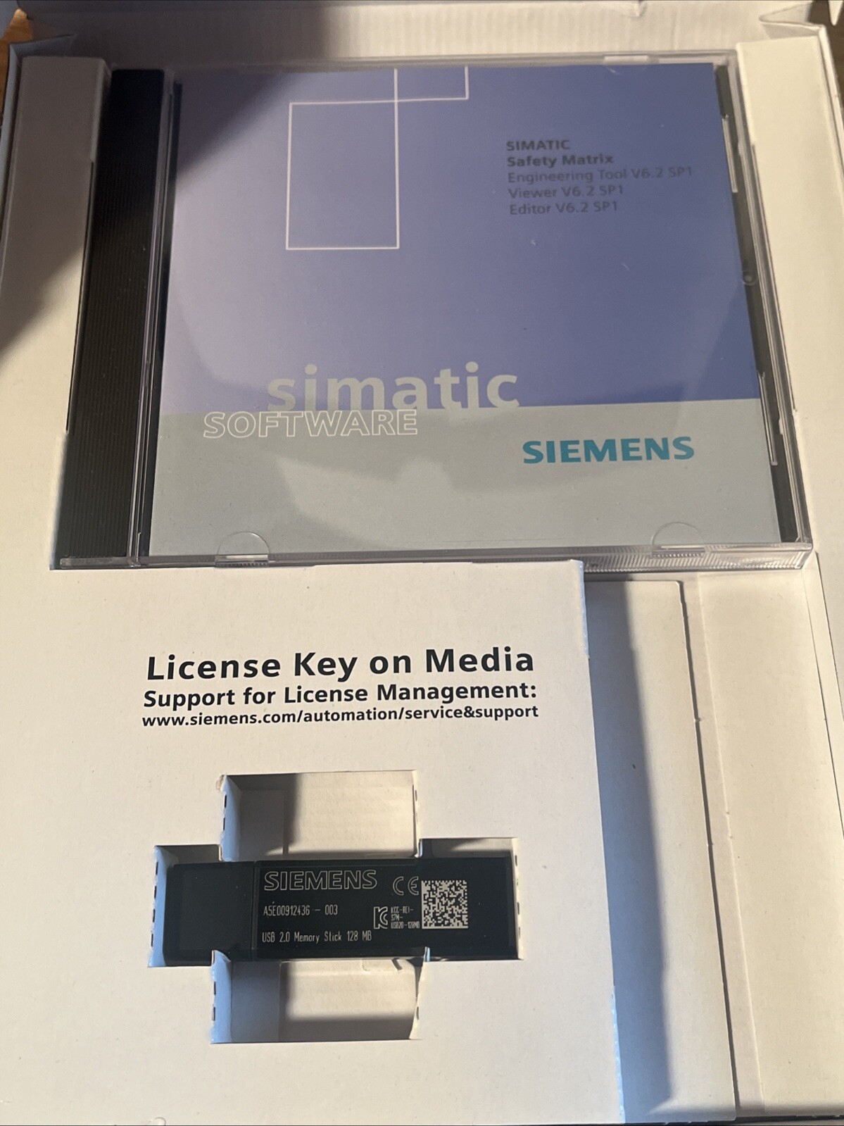 Siemens SIMATIC 6ES7833-1SM02-0YA5 Safety Matrix Engineering Tool V6.2 SP1