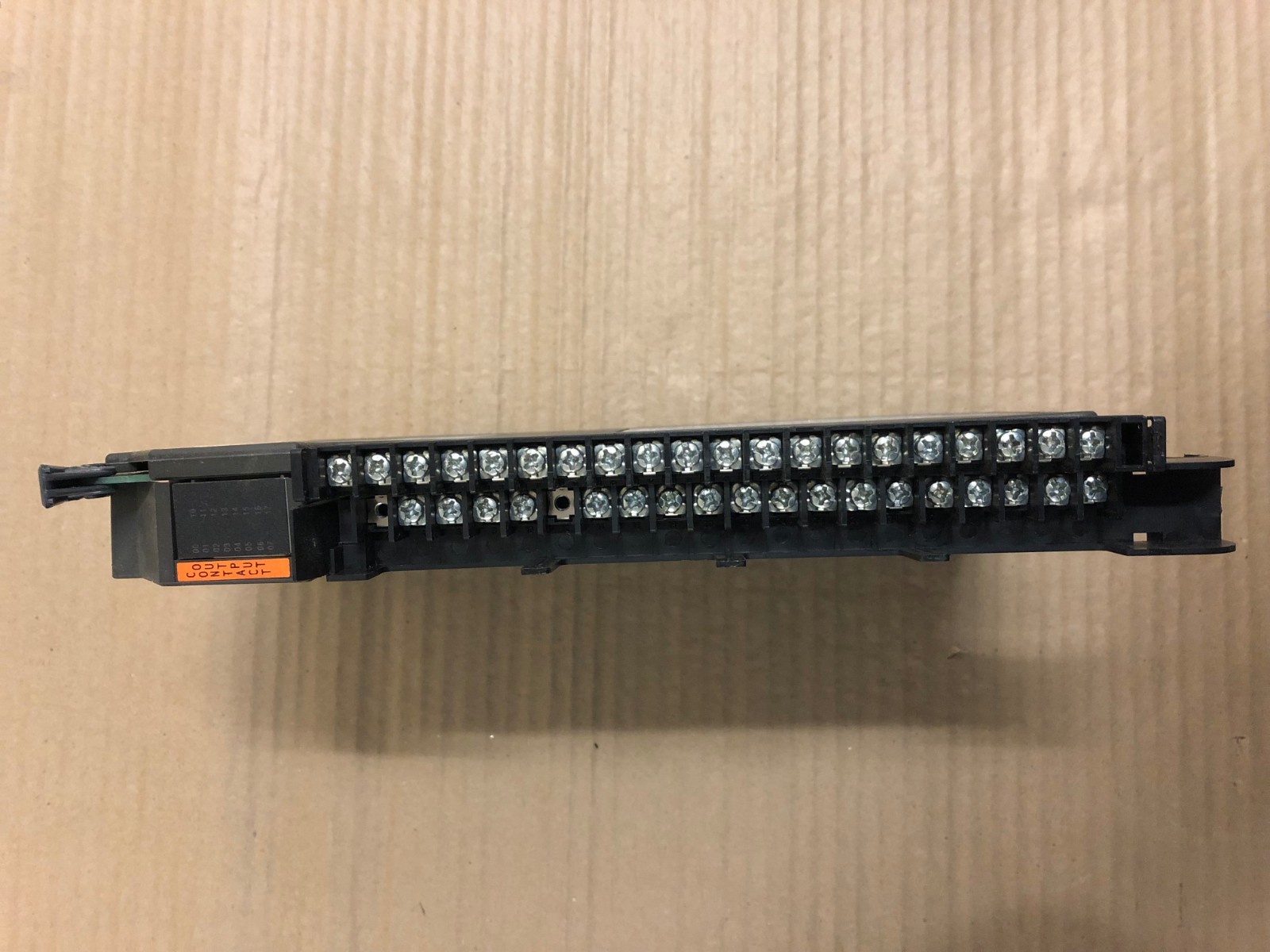 ALLEN BRADLEY 1771-OW16 B ELECTROMECHANICAL CONTACT OUTPUT MODULE KMGM