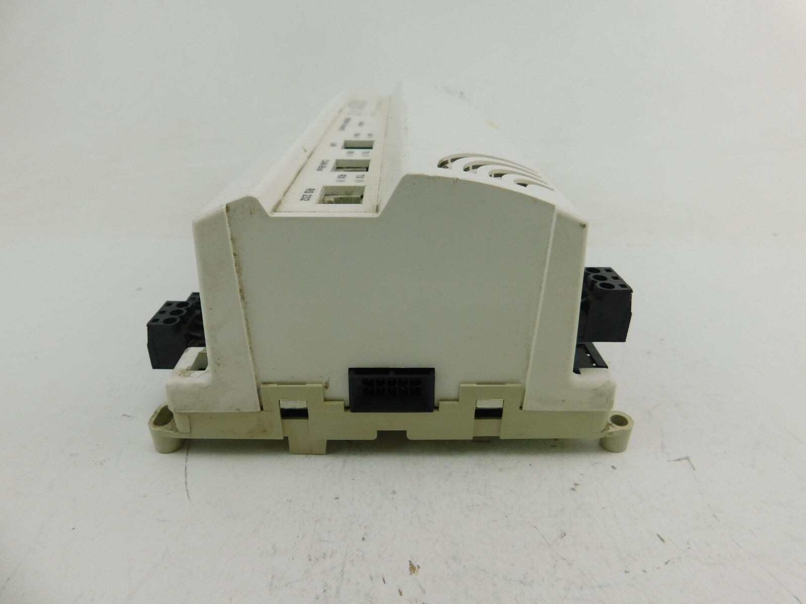 Areadat Concept 2 29ac40 B 1tde685136f0001 Rated Voltage 24v AC/DC