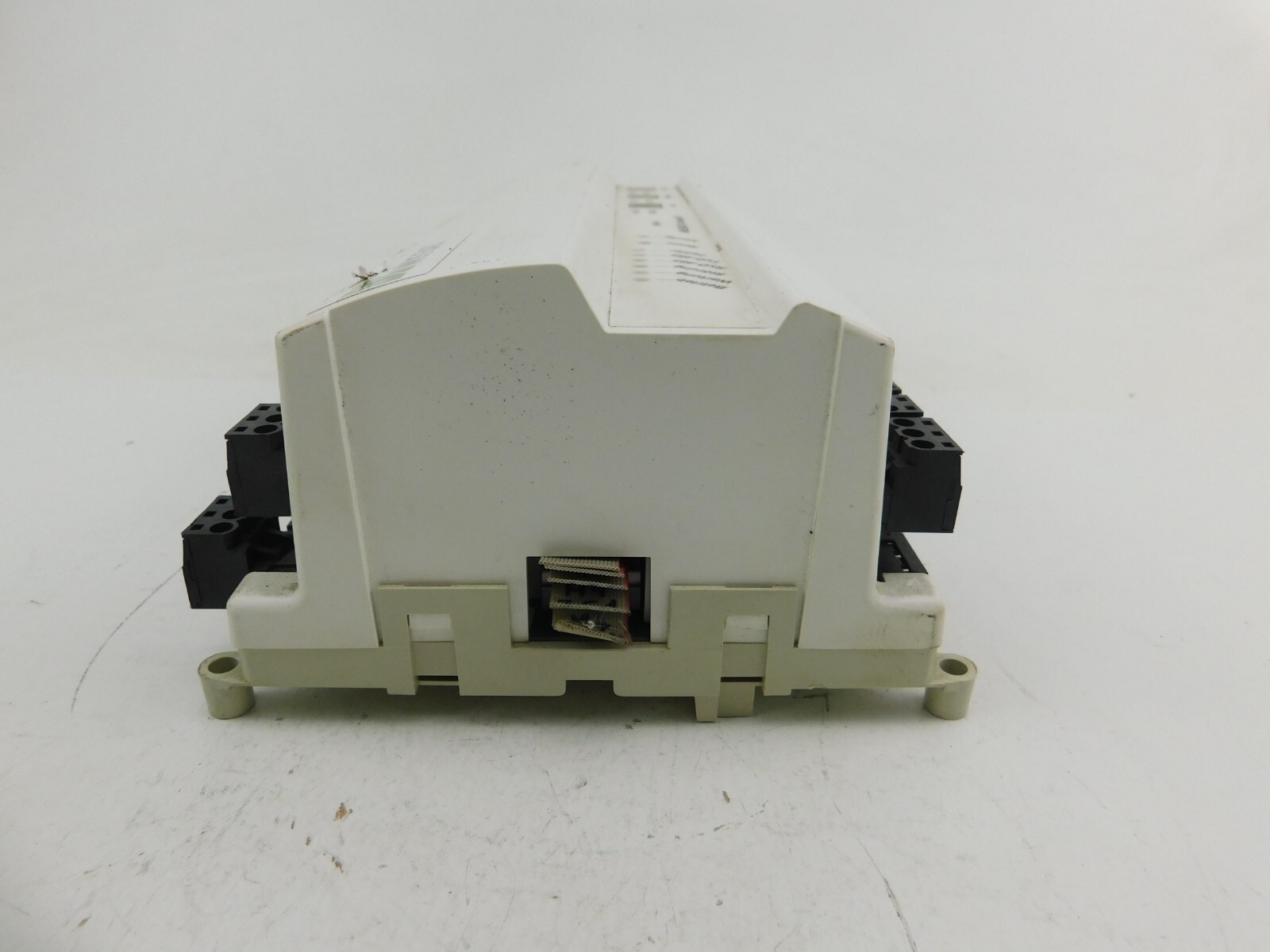 Areadat Concept 2 29ac40 B 1tde685136f0001 Rated Voltage 24v AC/DC