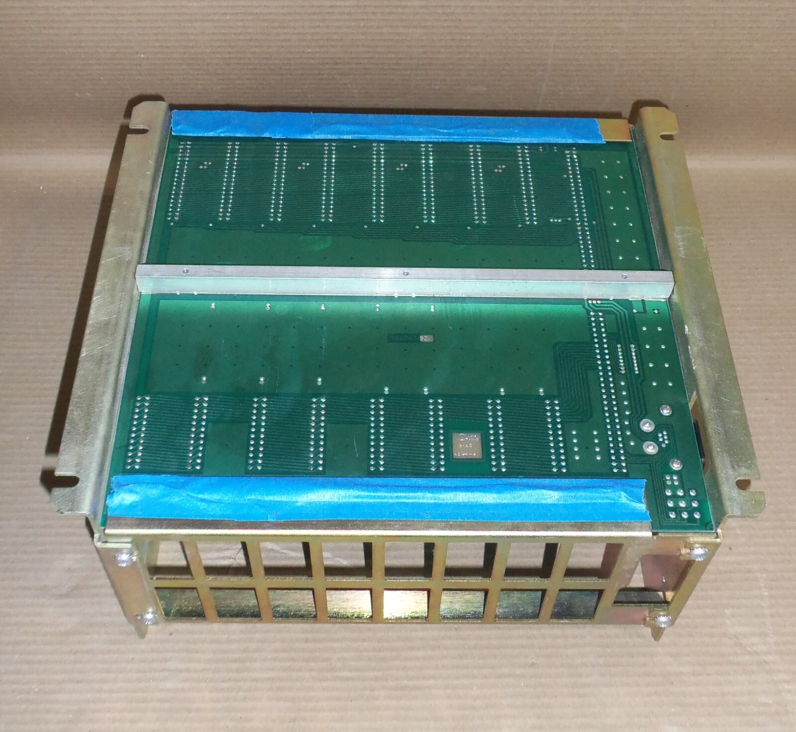 ALLEN BRADLEY 1771-A2B 8 SLOT I/O CHASSIS WITH CIRCUIT BOARD 960188-01FT20 9001