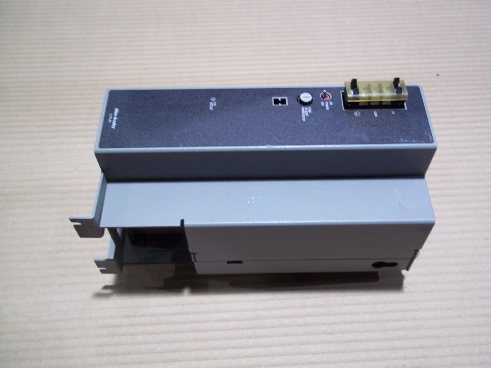 ALLEN BRADLEY 1771-P7/C 120V 220C AC POWER SUPPLY 30 AMP NO CORD AK