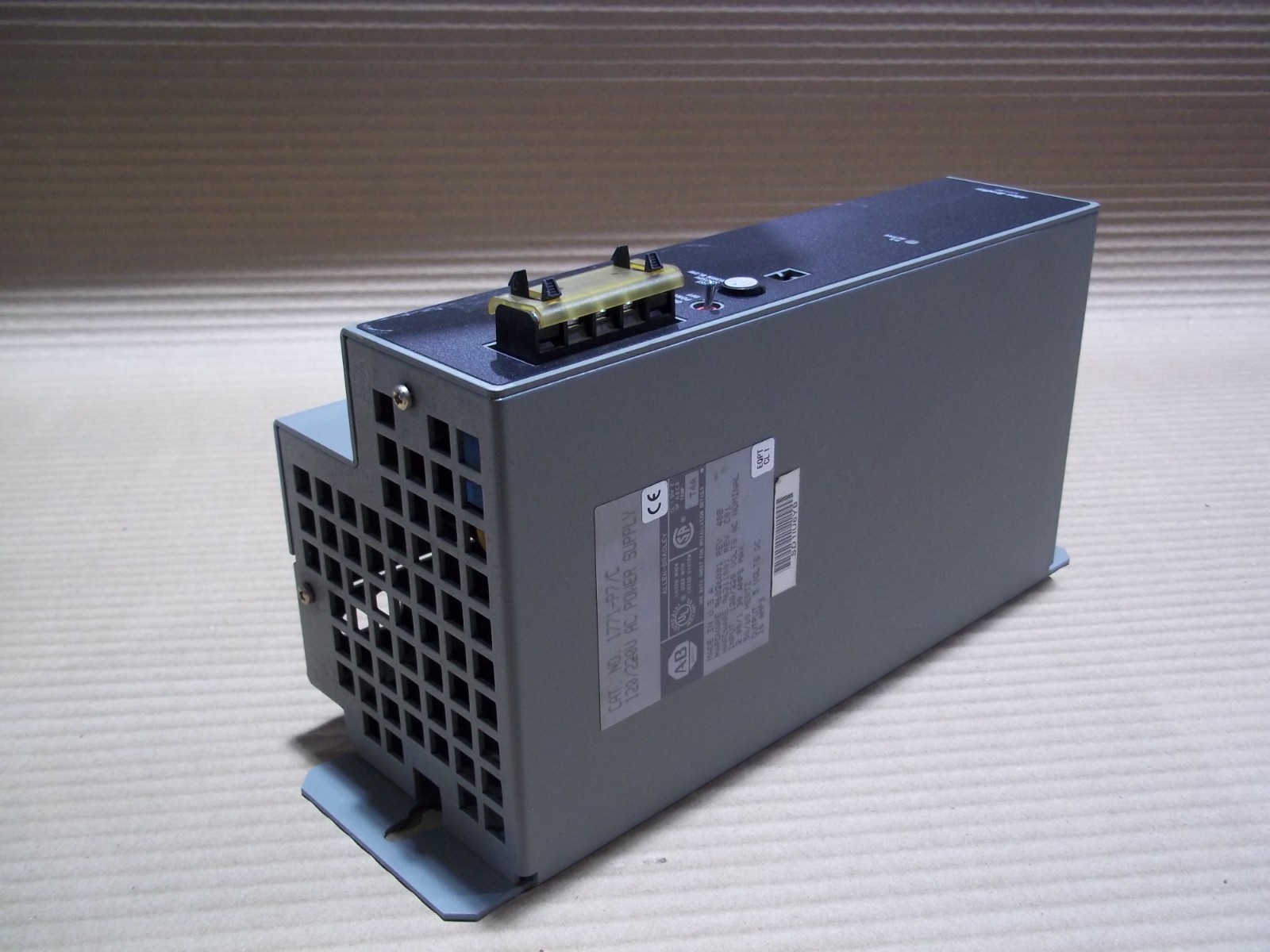 ALLEN BRADLEY 1771-P7/C 120V 220C AC POWER SUPPLY 30 AMP NO CORD AK
