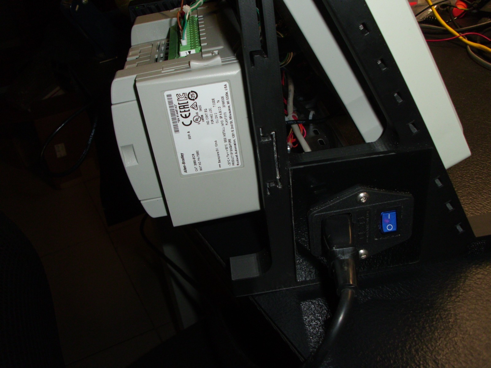 Allen-Bradley Micro850 Programmable CCW PLC Trainer Kit with Panelview 800