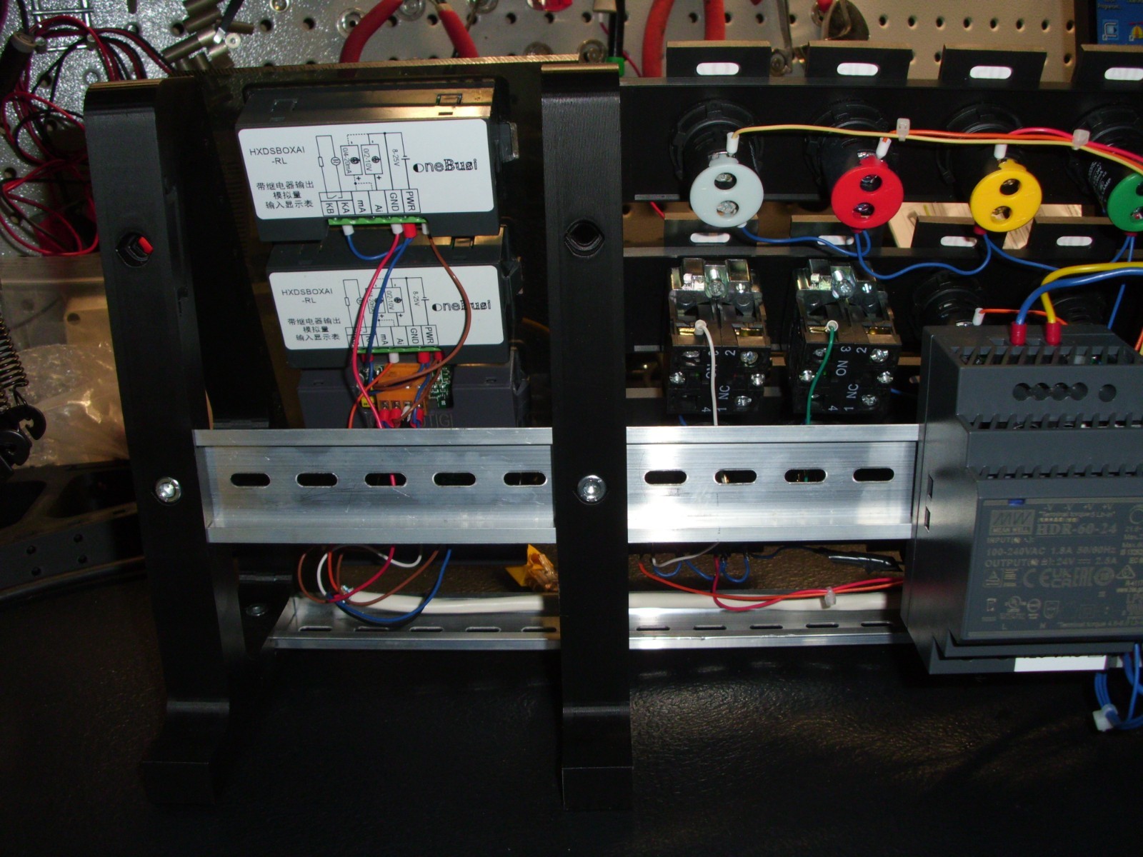 Allen-Bradley Micro850 Programmable CCW PLC Trainer Kit with Panelview 800