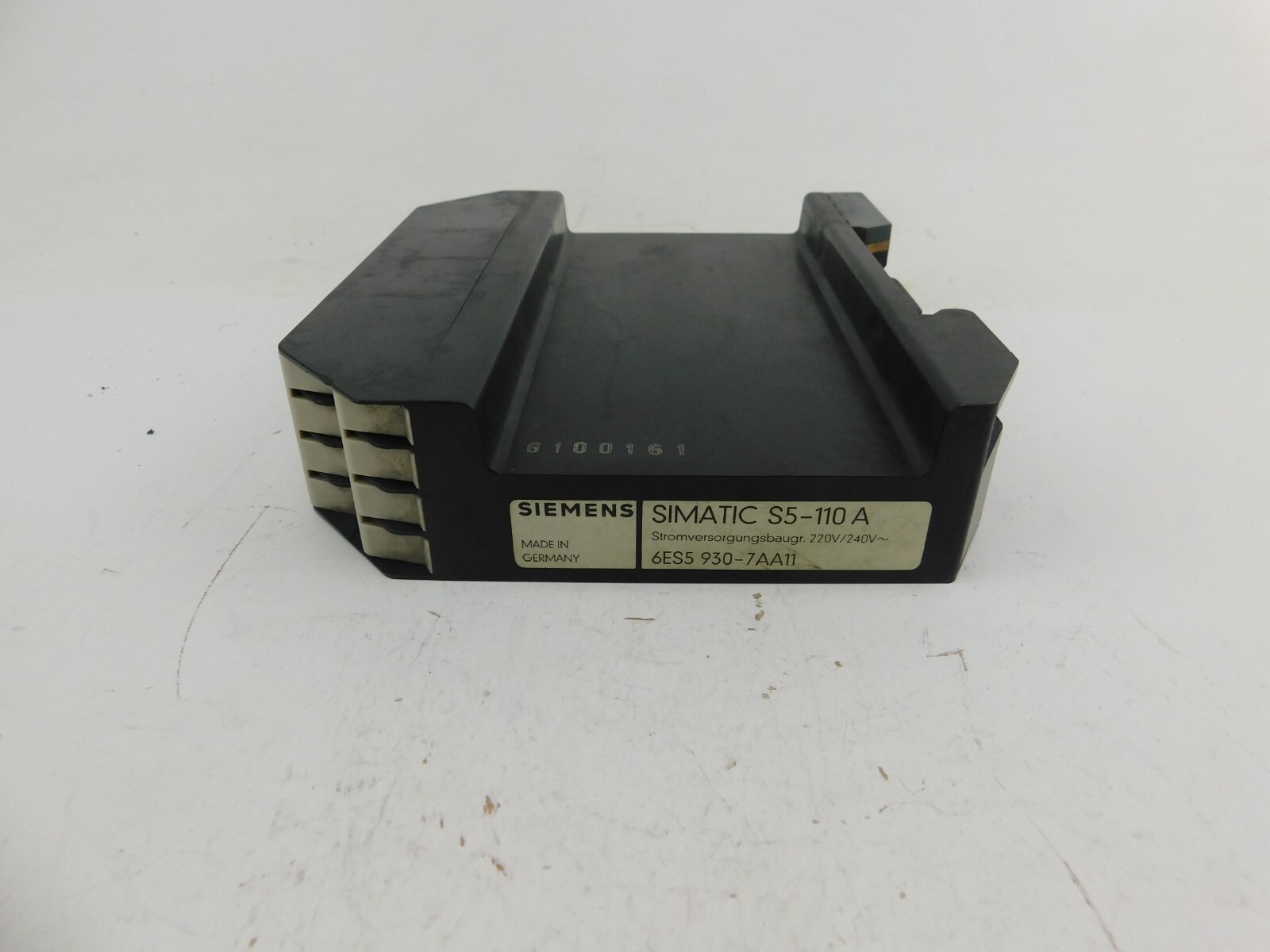 Siemens Simatic S5-110A 6ES5 930-7AA 11