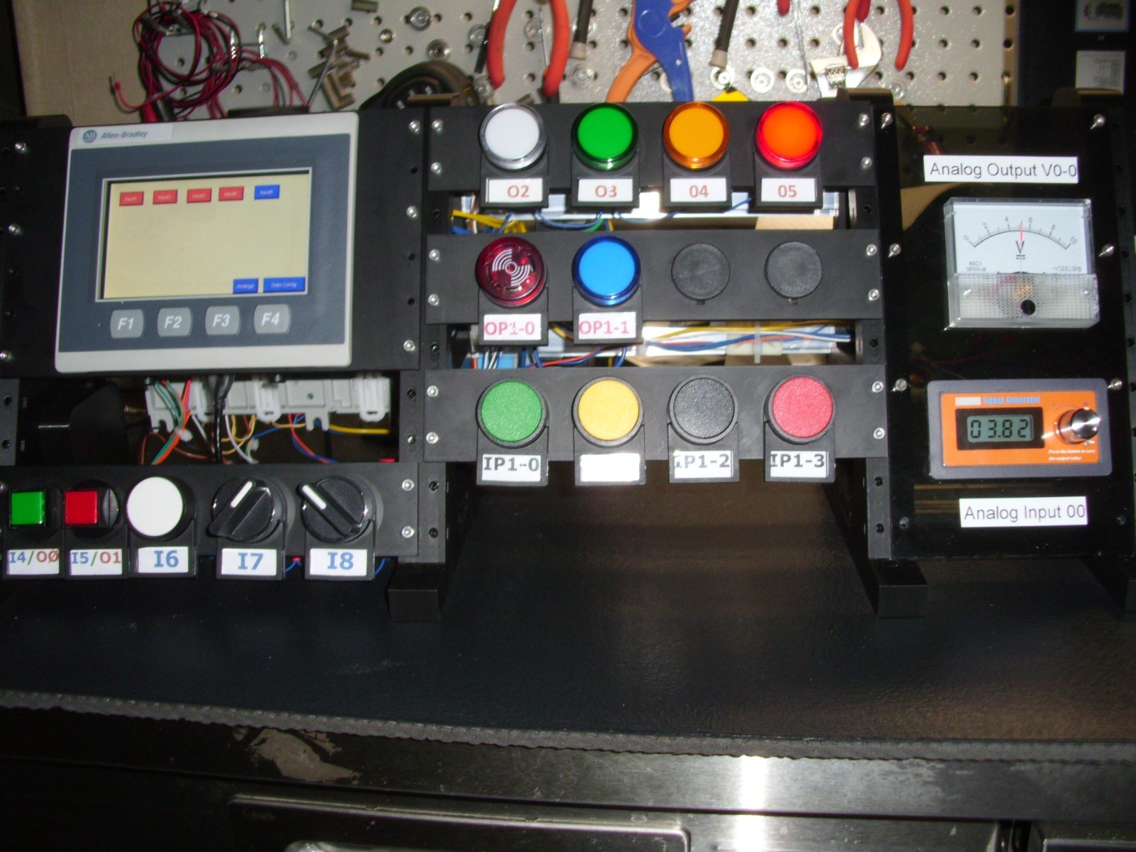 AnalogAllen-Bradley Micro820 Programmable CCW PLC Trainer Kit with Panelview 800