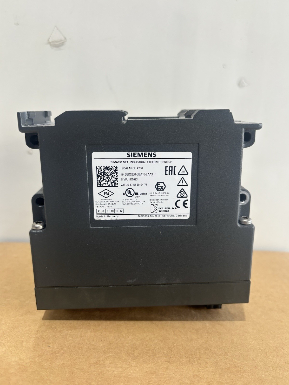 SIEMENS 6GK5208-0BA10-2AA3 SCALE X208 SIMATIC NET INDUSTRIAL ETHERNET SWITCH