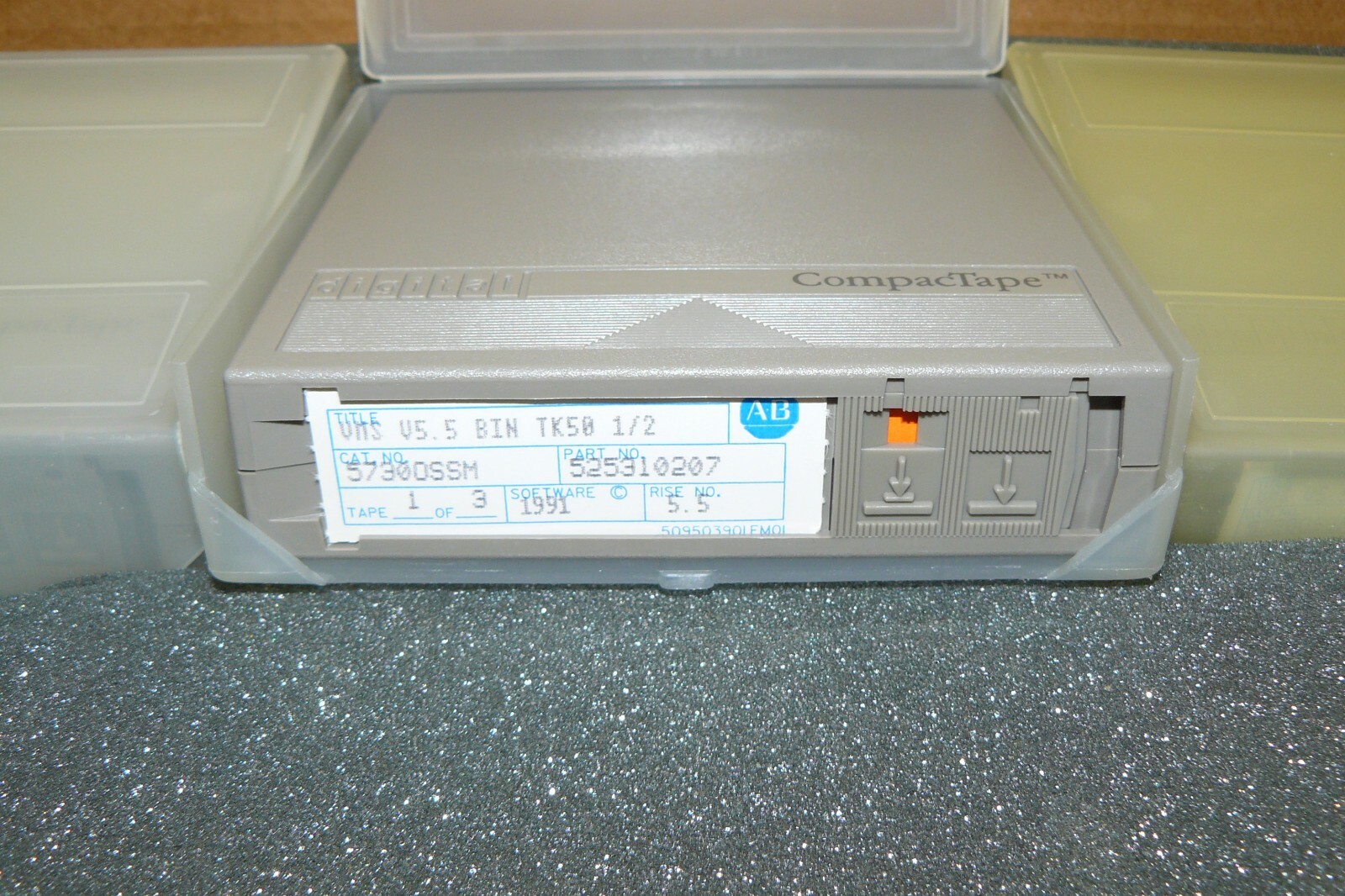 ALLEN BRADLEY 5730-OSSM PYRAMID INTEGRATOR VMS OPERA DIGITAL TAPES NEW