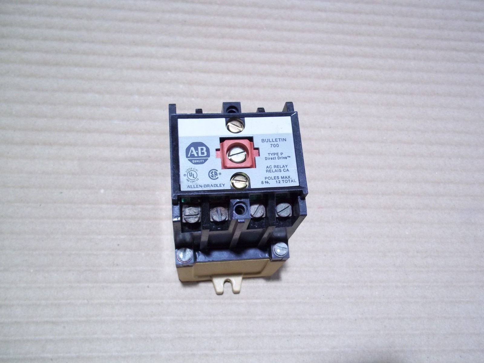 Allen Bradley 700-P400A1 Series B AC Relay 10 Amp 600Volt 700P400A1